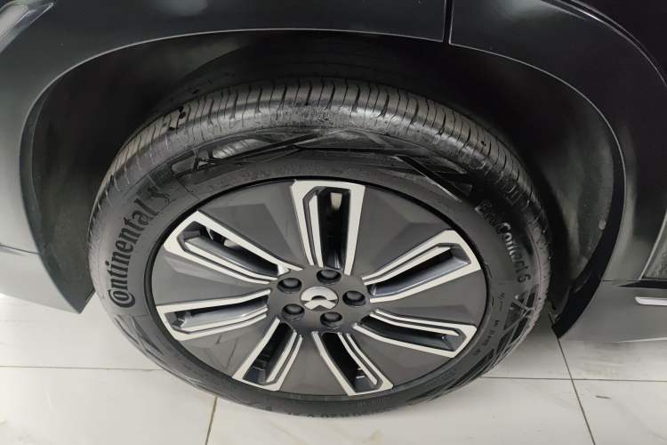 Used Nio ES7 2022 75 kWh Right Rear Wheel Hub