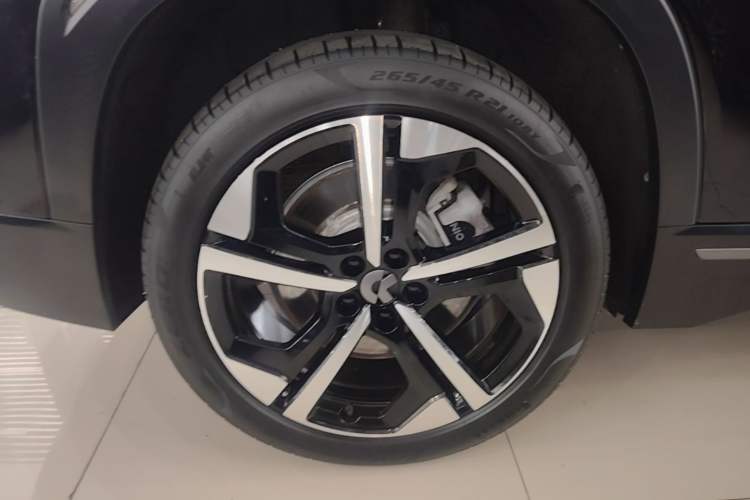Used Nio ES7 2022 100kWh First Edition Right Rear Wheel Hub