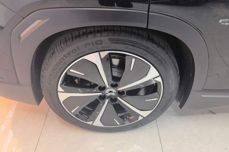 Used Nio ES7 2022 100kWh First Edition Right Rear Wheel Hub