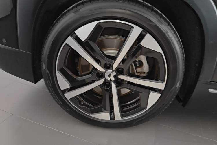 Used Nio ES7 2022 100kWh First Edition Right Rear Wheel Hub