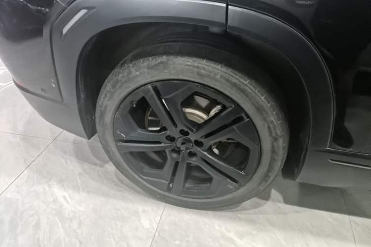 Used Nio ES7 2022 75 kWh Right Rear Wheel Hub