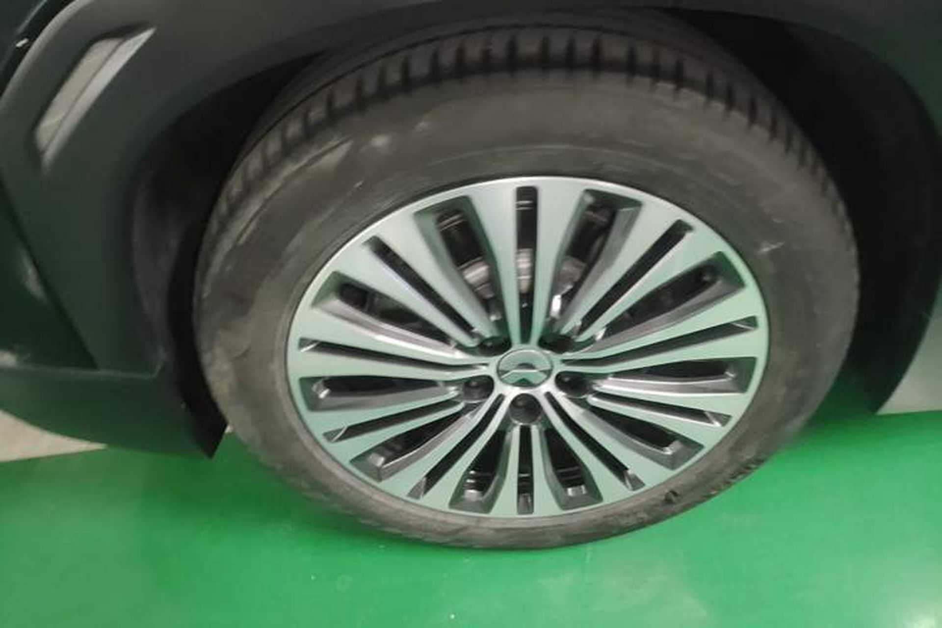Used Nio ES7 2022 75 kWh Right Rear Wheel Hub