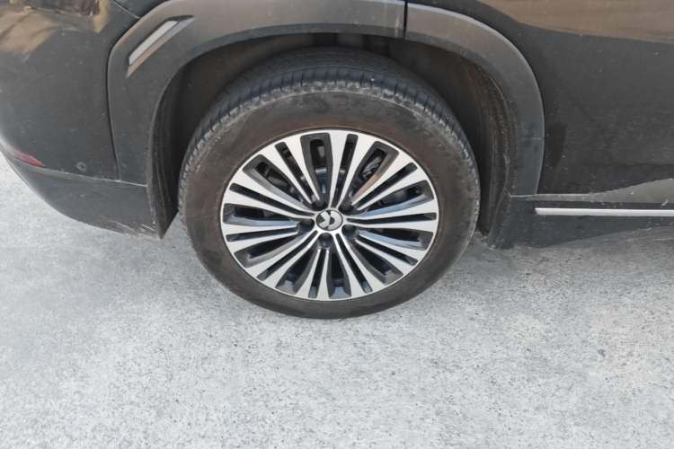 Used Nio ES7 2022 100 kWh Right Rear Wheel Hub