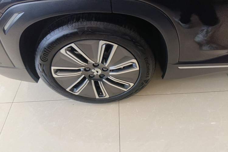 Used Nio ES7 2022 75 kWh Right Rear Wheel Hub