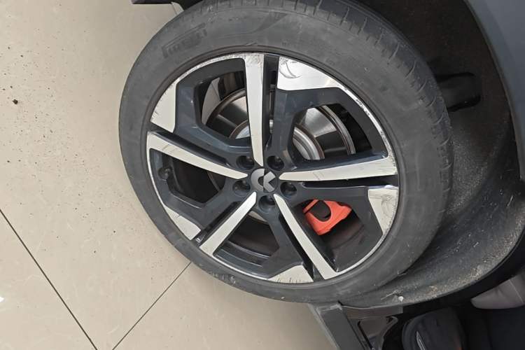 Used Nio ES7 2022 100kWh First Edition Right Rear Wheel Hub