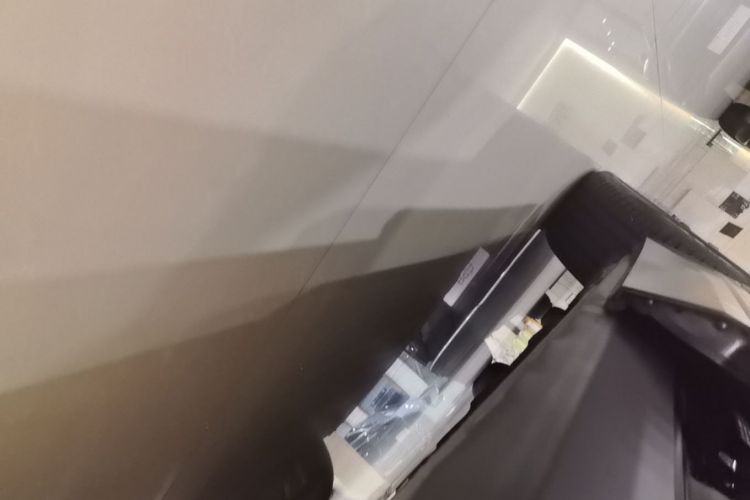 Used Nio ES7 2022 75 kWh Right Side Sill