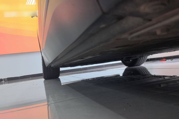 Used Nio ES7 2022 100kWh First Edition Right Side Sill