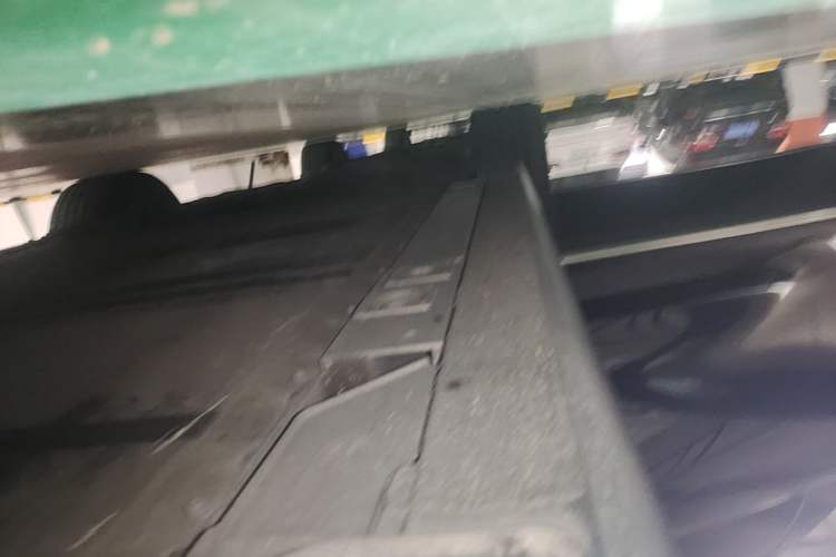 Used Nio ES7 2022 75 kWh Right Side Sill