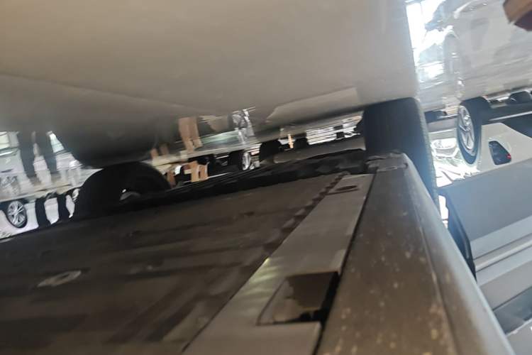 Used Nio ES7 2022 100kWh First Edition Right Side Sill