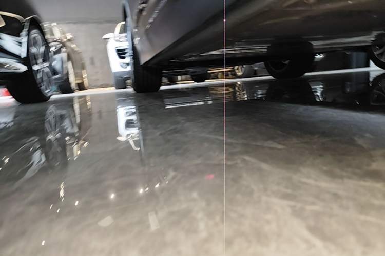 Used Nio ES7 2022 75 kWh Right Side Sill