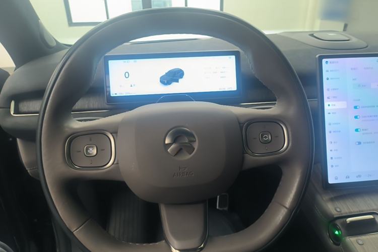 Used Nio ES7 2022 75 kWh Steering Wheel