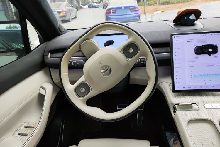 Used Nio ES7 2022 75 kWh Steering Wheel