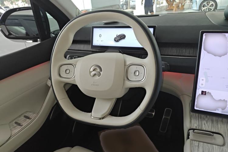 Used Nio ES7 2022 100kWh First Edition Steering Wheel