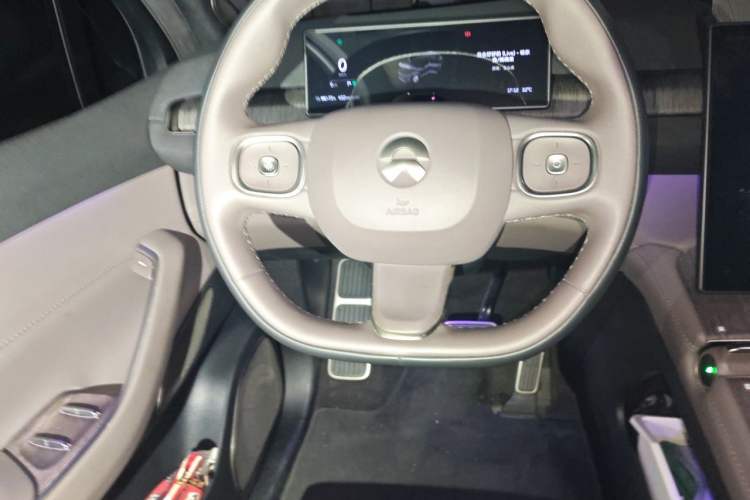 Used Nio ES7 2022 75 kWh Steering Wheel