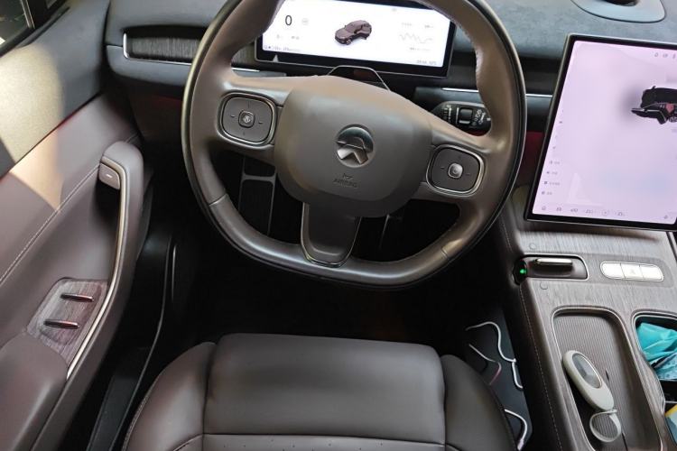 Used Nio ES7 2022 100kWh First Edition Steering Wheel