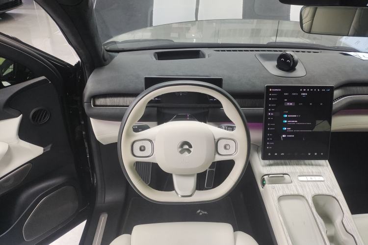 Used Nio ES7 2022 75 kWh Steering Wheel