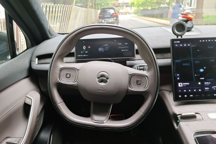 Used Nio ES7 2022 100kWh First Edition Steering Wheel