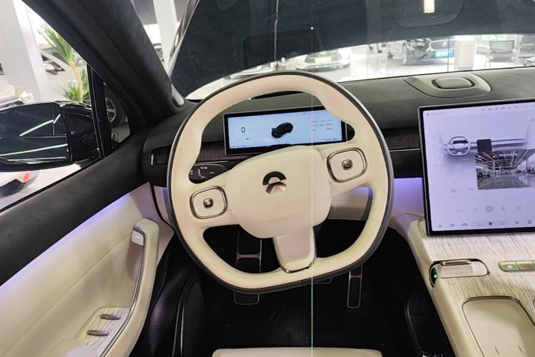 Used Nio ES7 2022 75 kWh Steering Wheel