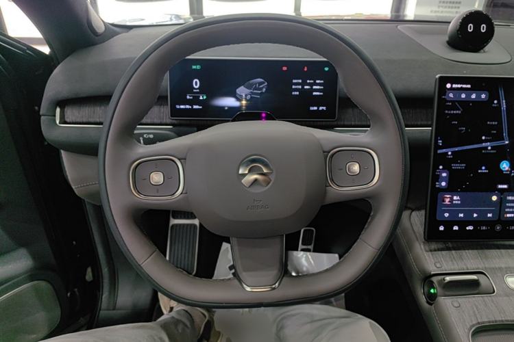 Used Nio ES7 2022 75 kWh Steering Wheel