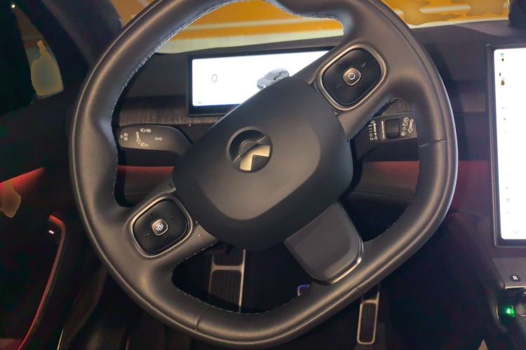 Used Nio ES7 2022 100 kWh Steering Wheel