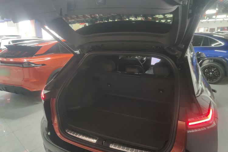 Used Nio ES7 2022 100kWh First Edition Trunk