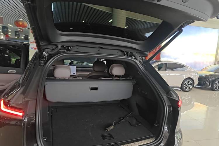Used Nio ES7 2022 100kWh First Edition Trunk