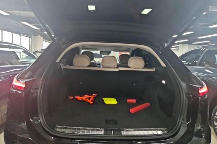 Used Nio ES7 2022 100 kWh Trunk