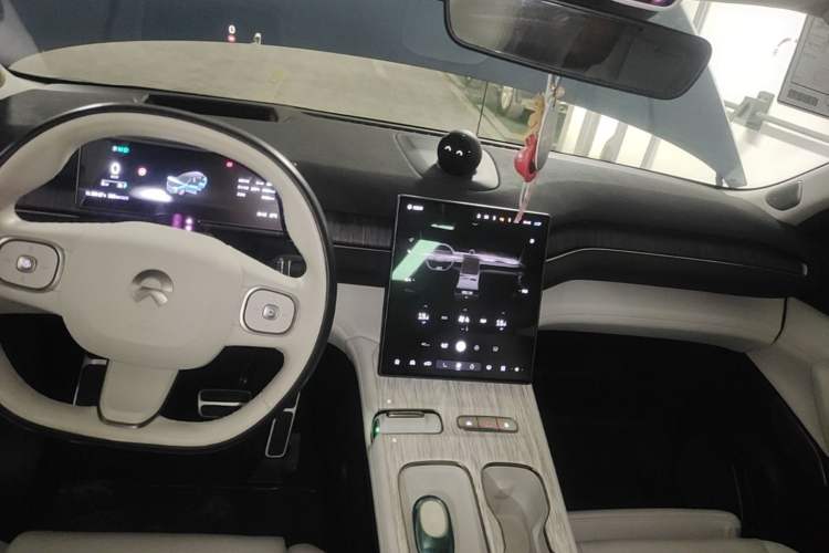 Used Nio ES7 2022 100kWh First Edition Audio And AC Panel