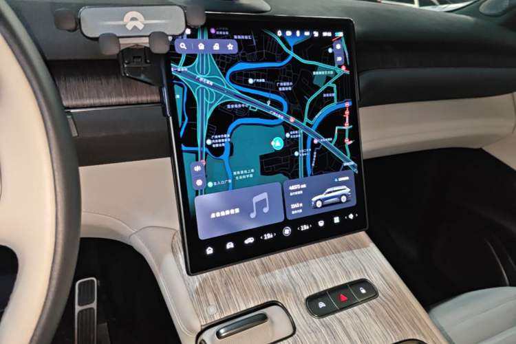 Used Nio ES7 2022 75 kWh Audio And AC Panel