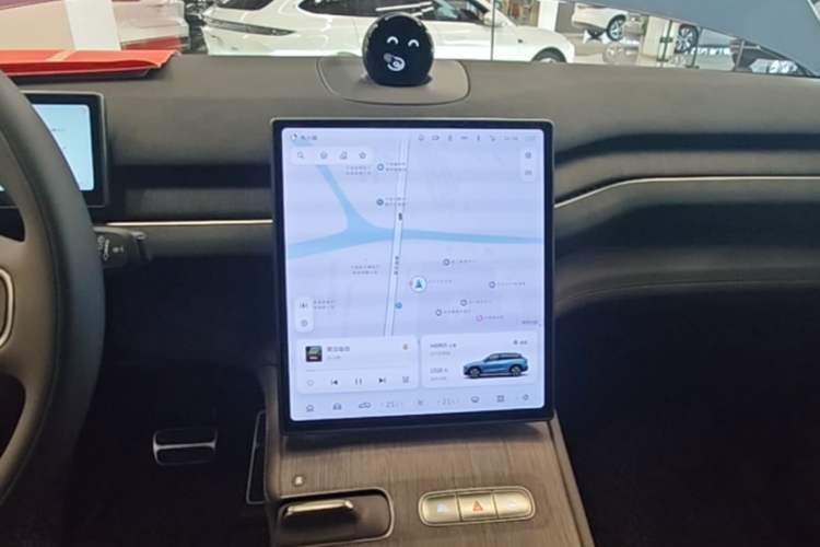 Used Nio ES7 2022 75 kWh Audio And AC Panel