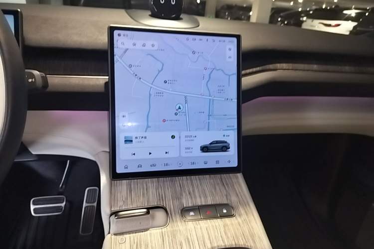 Used Nio ES7 2022 75 kWh Audio And AC Panel