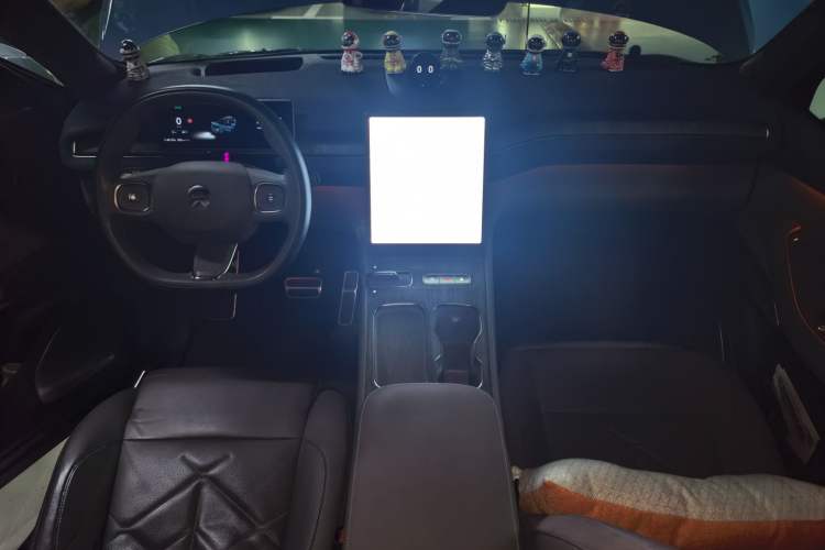 Used Nio ES7 2022 100kWh First Edition Center Console
