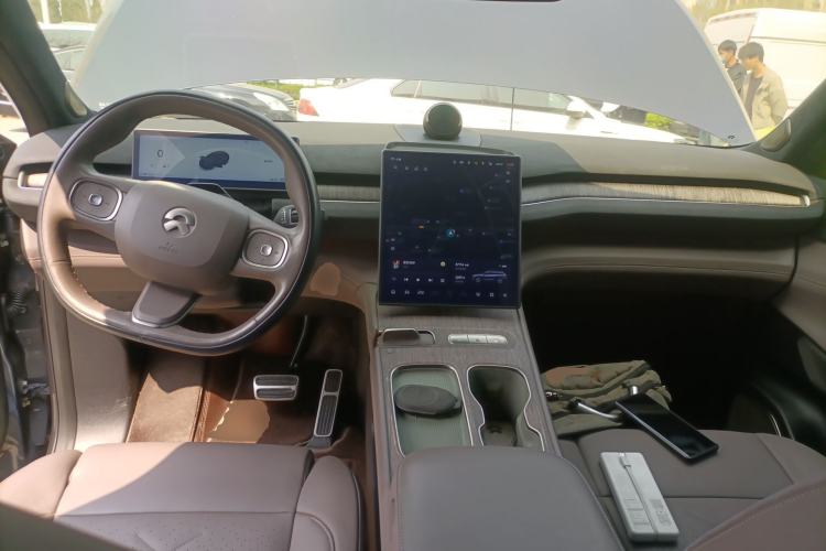 Used Nio ES7 2022 100kWh First Edition Center Console