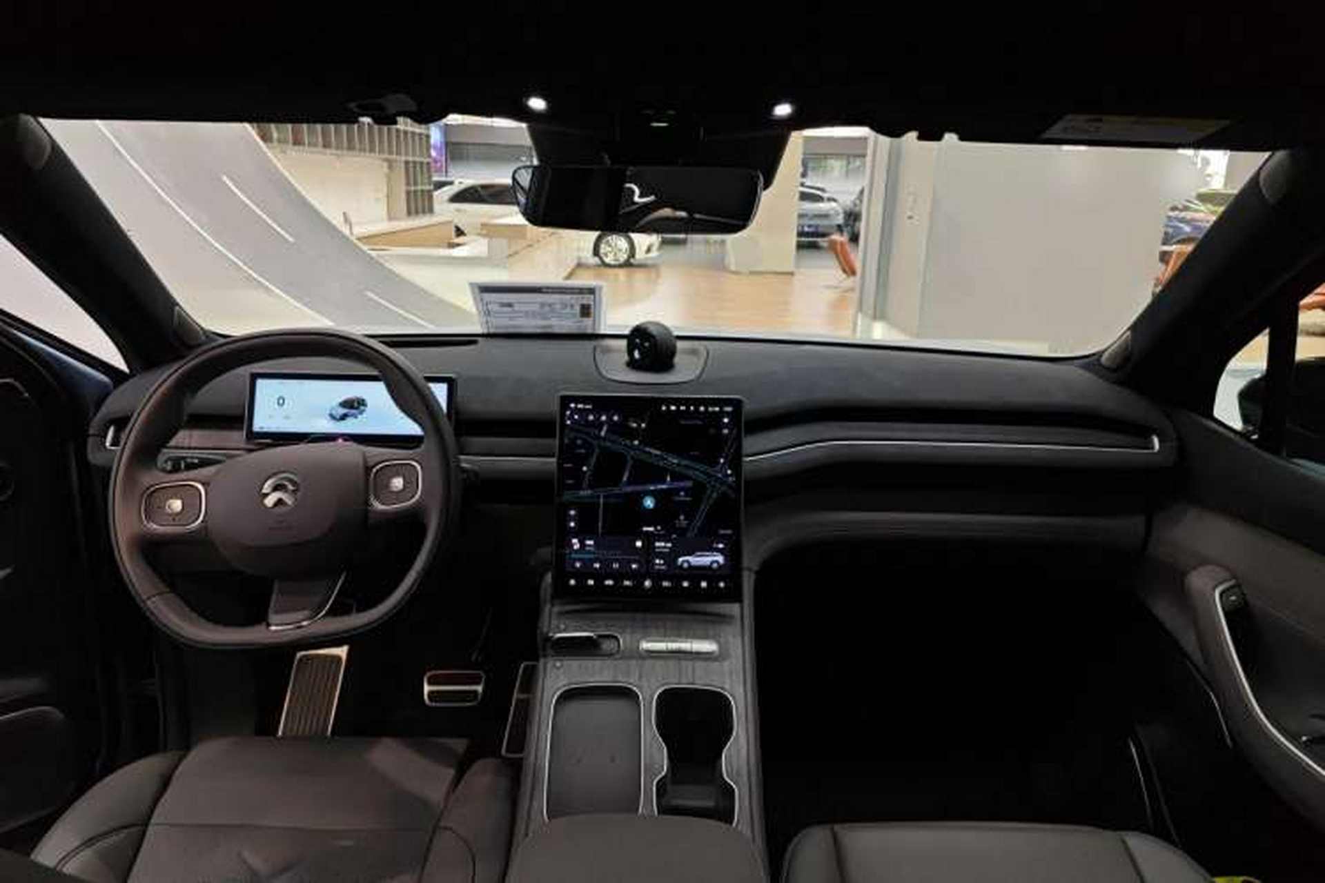 Used Nio ES7 2022 75 kWh Center Console