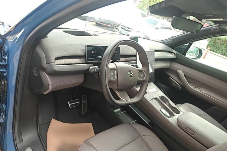 Used Nio ES7 2022 100 kWh Center Console