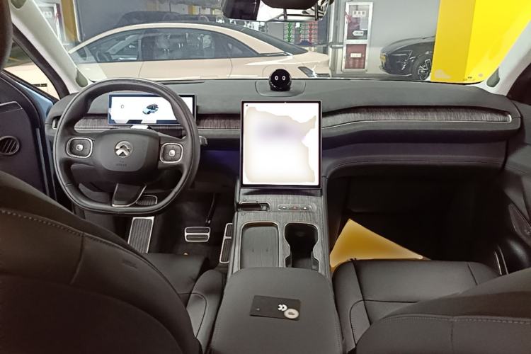 Used Nio ES7 2022 100kWh First Edition Center Console