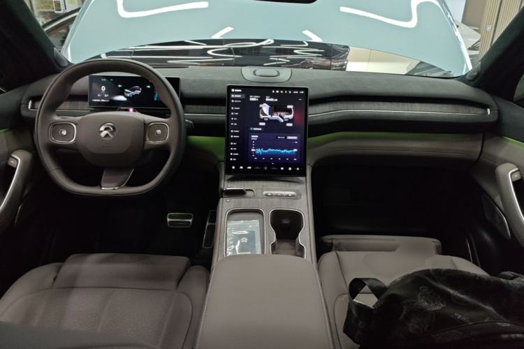 Used Nio ES7 2022 75 kWh Center Console