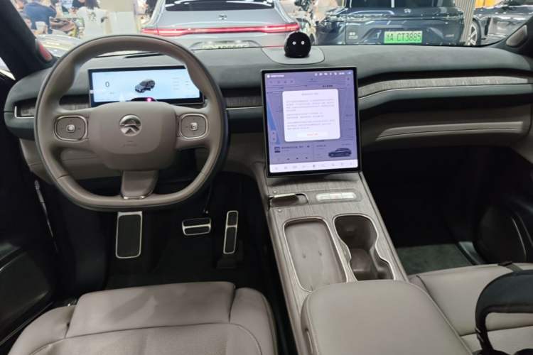 Used Nio ES7 2022 75 kWh Center Console