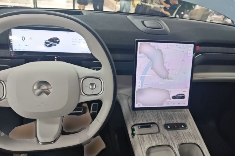 Used Nio ES7 2022 75 kWh Center Console