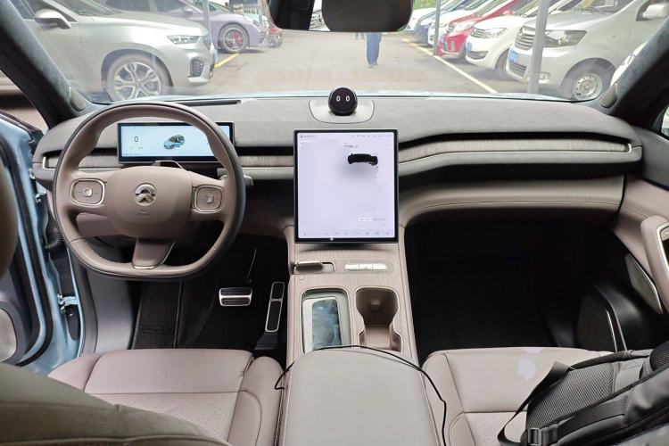 Used Nio ES7 2022 100kWh First Edition Center Console