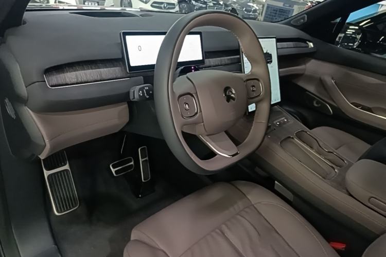 Used Nio ES7 2022 75 kWh Center Console