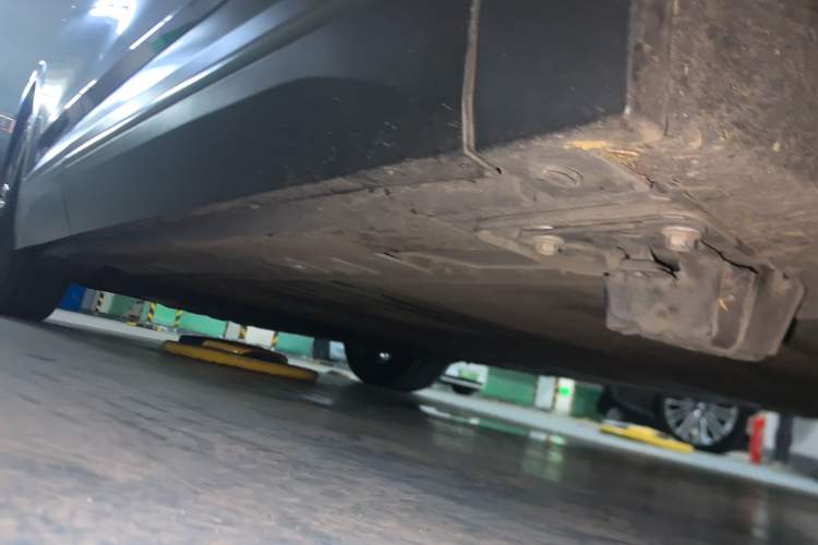 Used Nio ES7 2022 75 kWh Chassis Front Right
