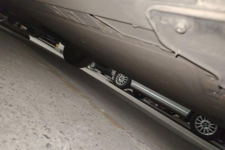 Used Nio ES7 2022 75 kWh Chassis Front Right