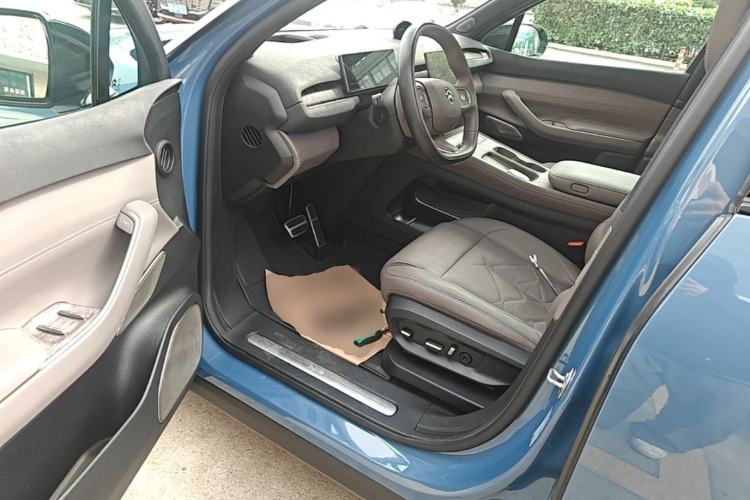 Used Nio ES7 2022 100 kWh Driver Seat