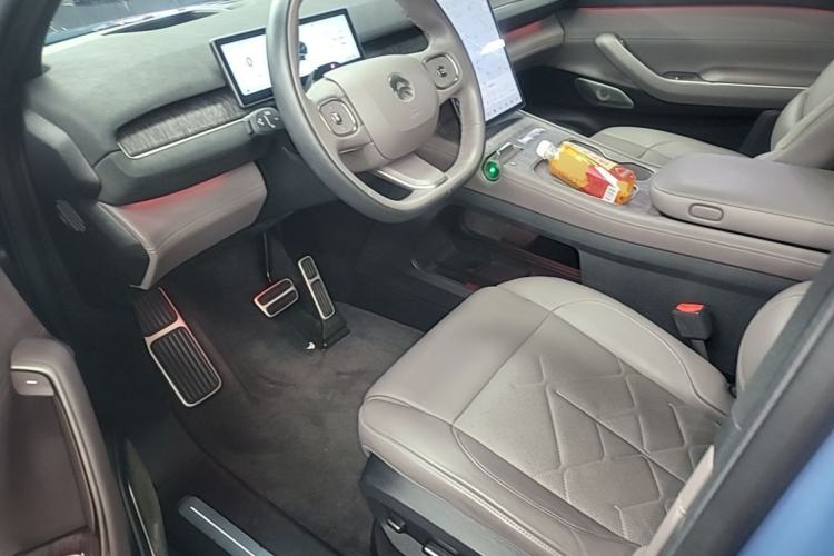 Used Nio ES7 2022 100 kWh Driver Seat