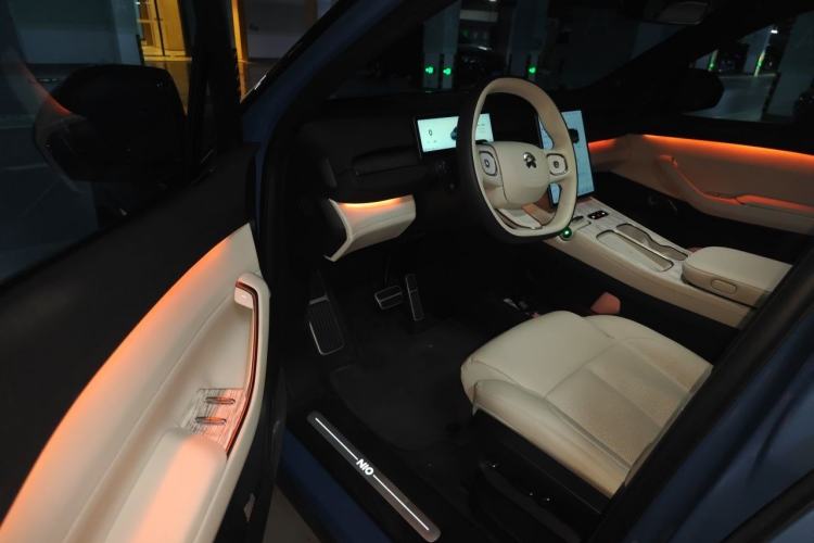 Used Nio ES7 2022 75 kWh Driver Seat