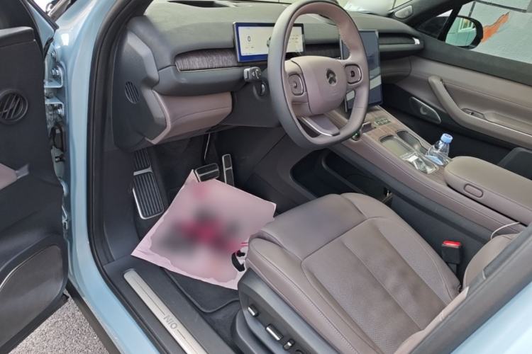 Used Nio ES7 2022 75 kWh Driver Seat