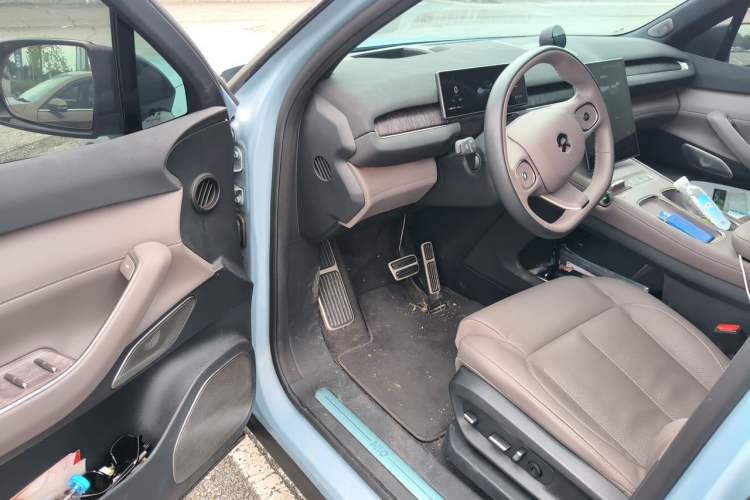 Used Nio ES7 2022 75 kWh Driver Seat