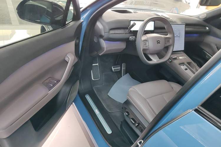 Used Nio ES7 2022 75 kWh Driver Seat