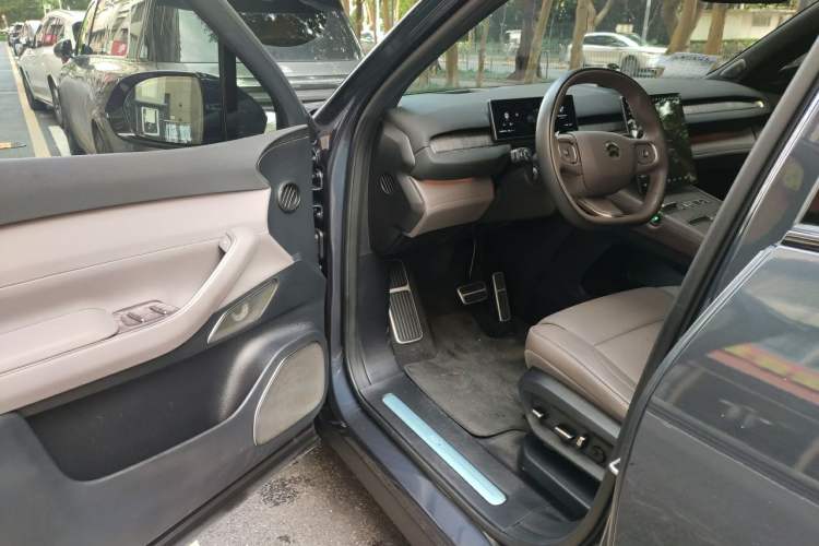 Used Nio ES7 2022 100kWh First Edition Driver Seat